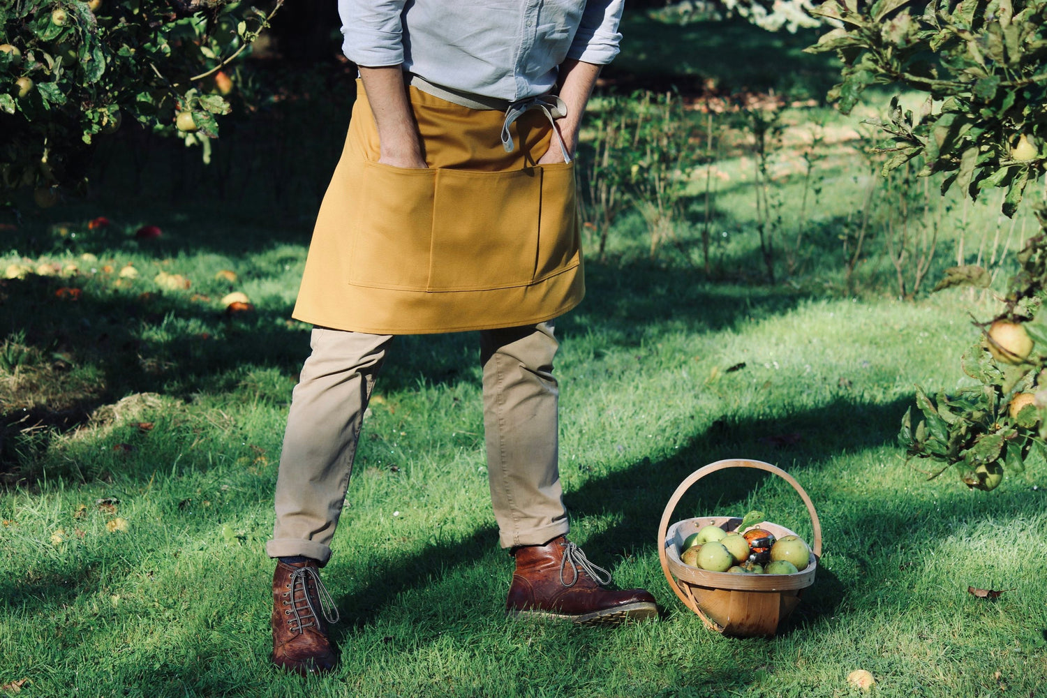 APRONS & UTILITY WEAR