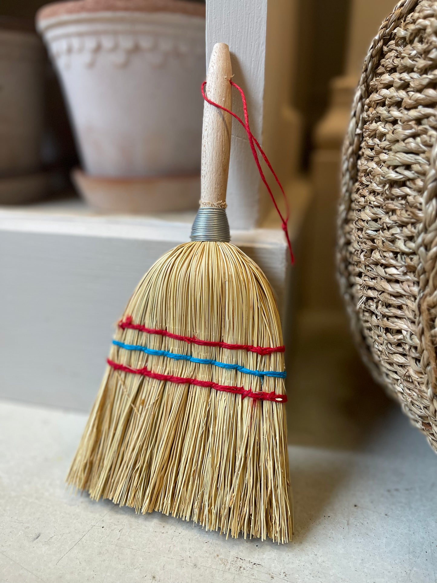 Mini Rice Straw Brush with wooden handle